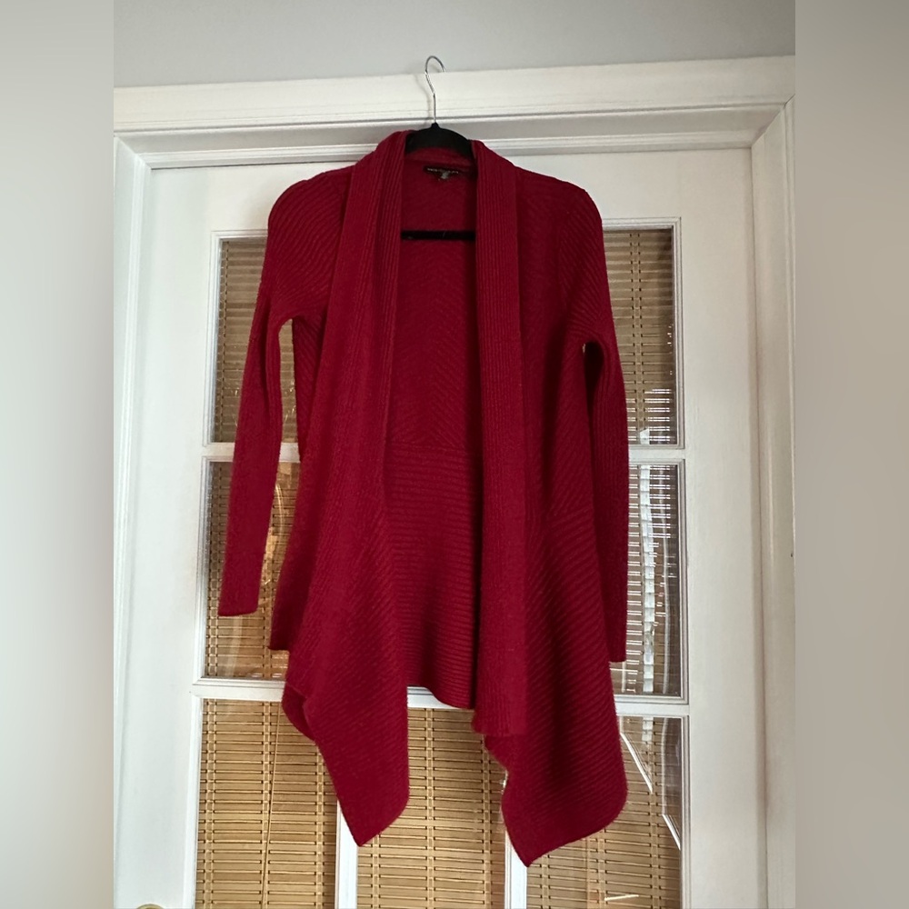 White House Black market women’s cardigan sweater in maroon size small